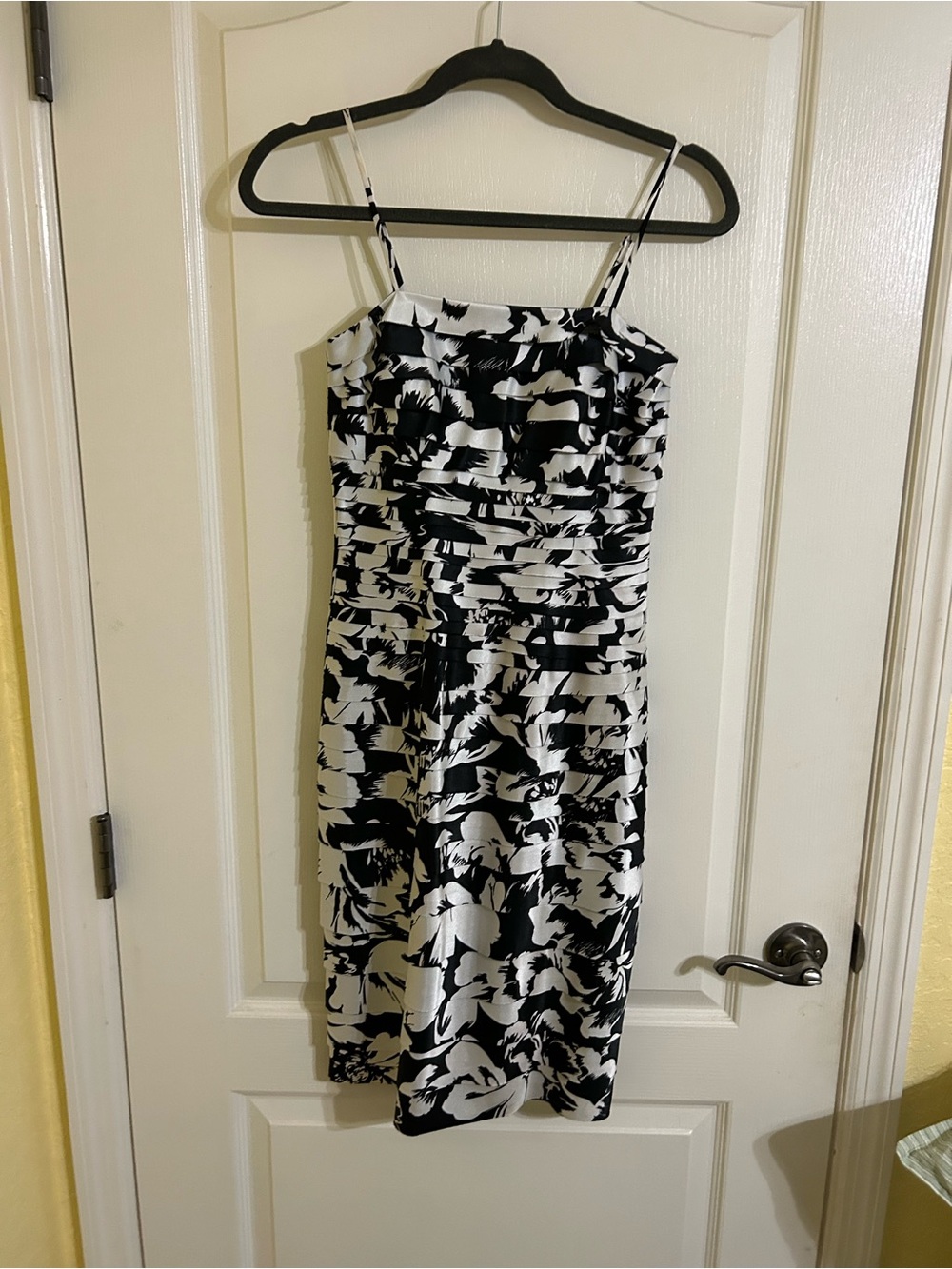 White House Black Market Black and White Printed Midi Dress